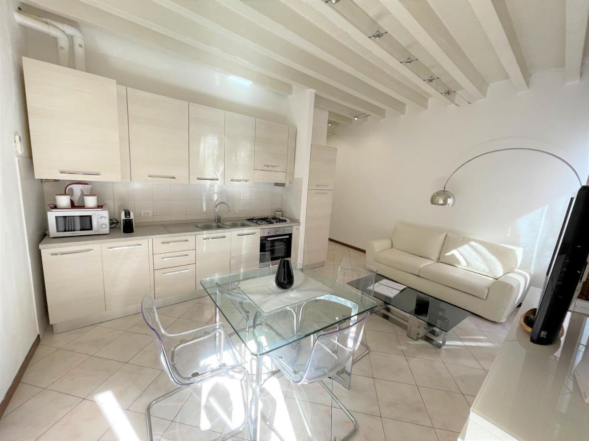 Desenzanoloft Le Petit Bijou Desenzano * Desenzano del Garda