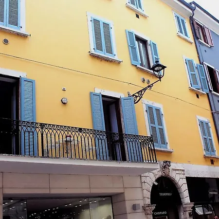 Ferienwohnung DesenzanoLoft Le Petit Bijou Desenzano Desenzano del Garda Exterior foto