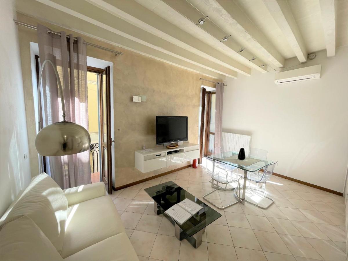 Desenzanoloft Le Petit Bijou Desenzano * Desenzano del Garda